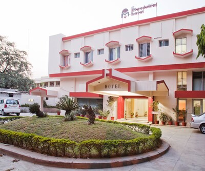 Mandakini Hotel